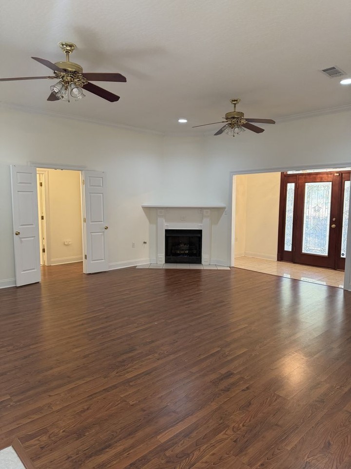 11 Zachary Dr - Photo 6 of 26