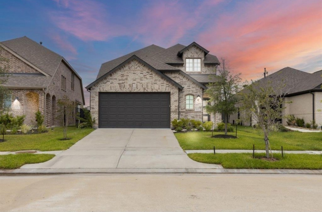 15726 Cairnwell Bend Dr - Photo 2 of 17