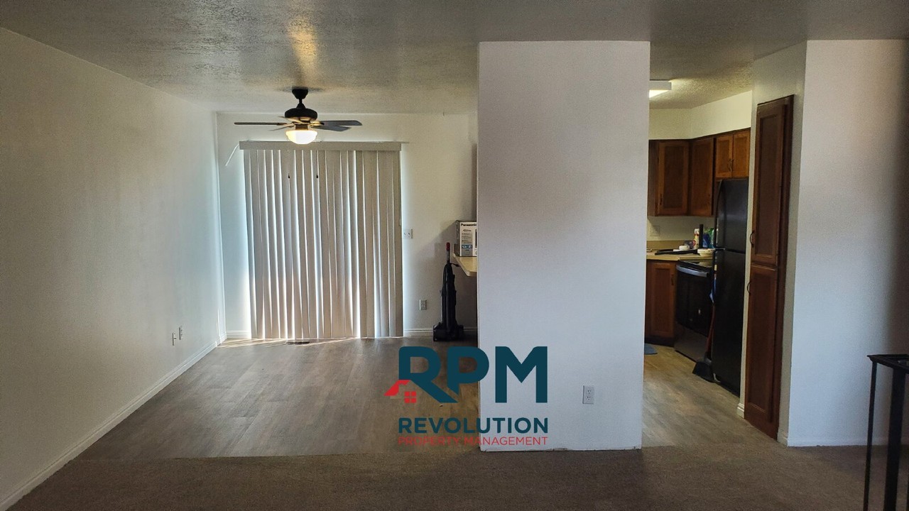 2783 W 5875 S - Photo 3 of 8