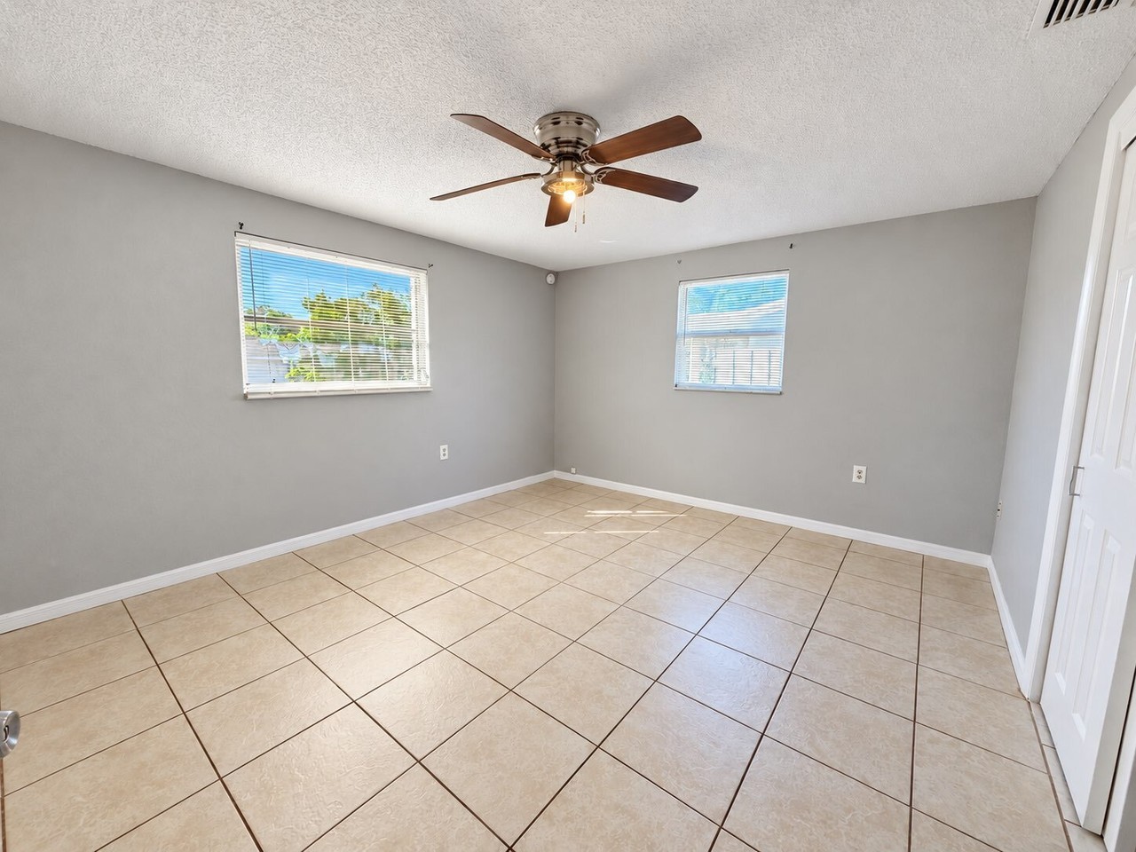 1350 Honor Dr - Photo 7 of 12