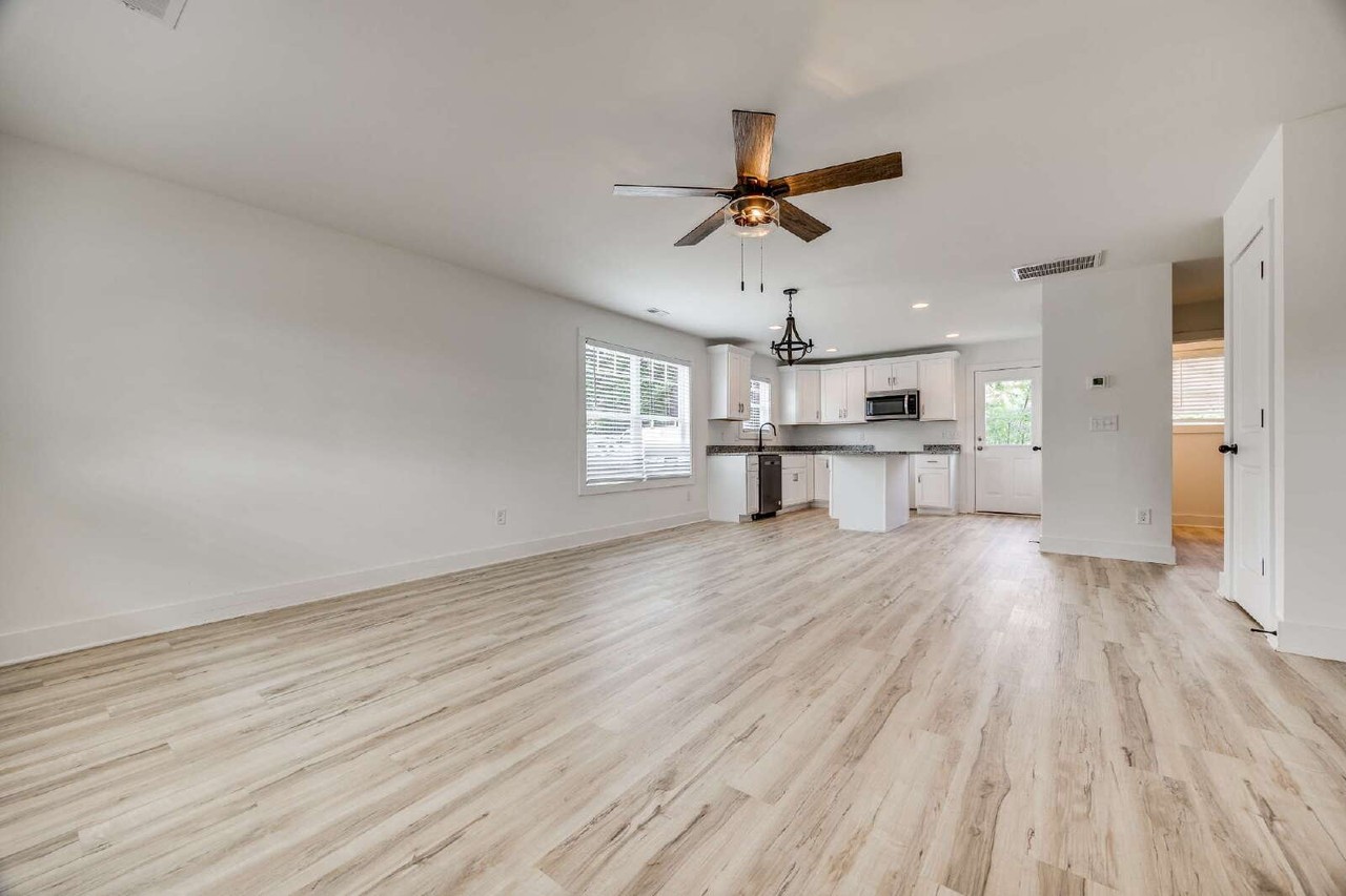 2336 West Blvd - Photo 4 of 17