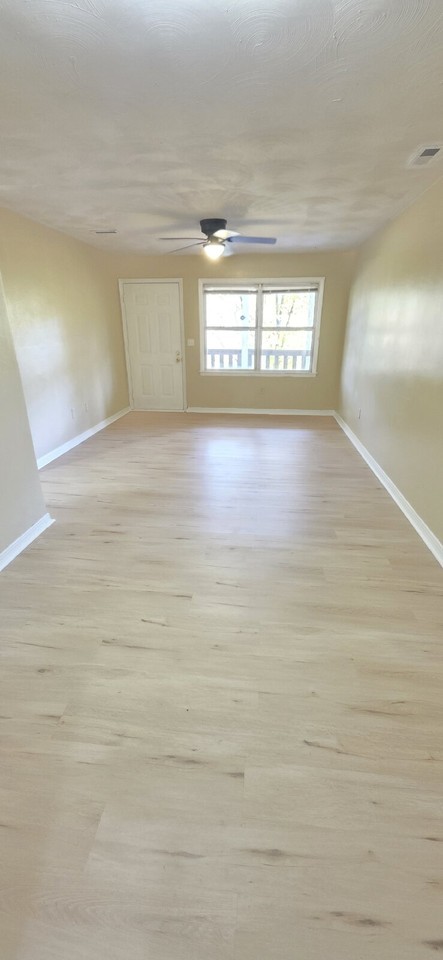 1075 7th Ave Nw #2 - Photo 6 of 22