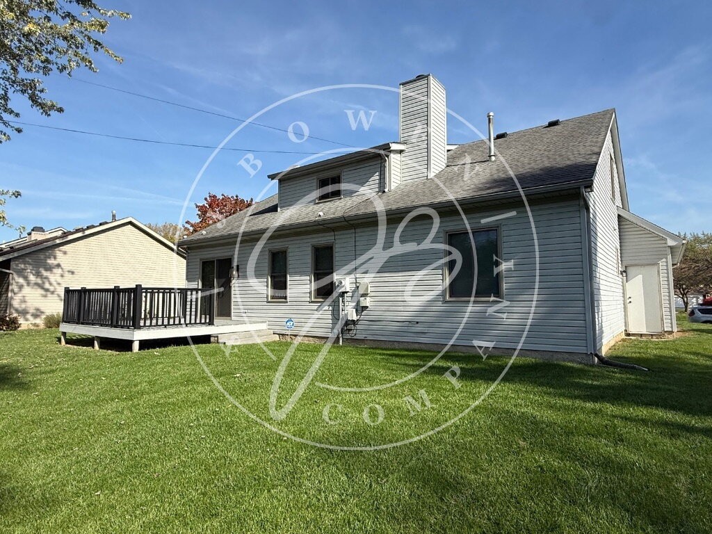 6025 Eaglewood Dr - Photo 2 of 18