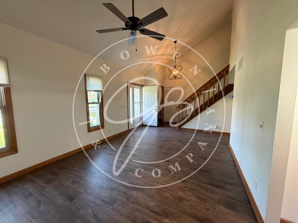 6025 Eaglewood Dr - Photo 5 of 18