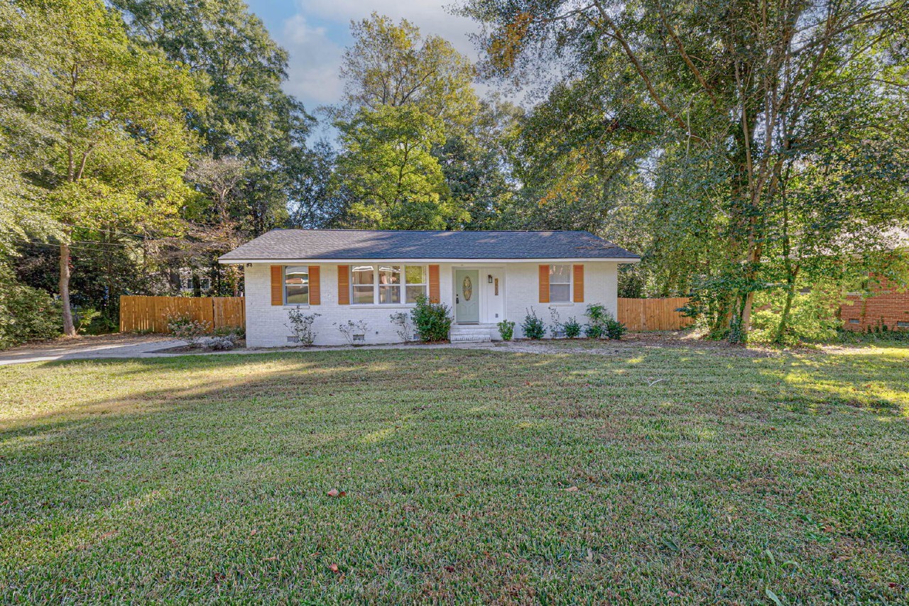 5812 Webb Ave