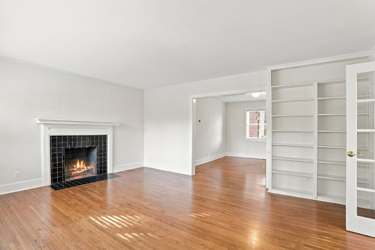 7109 Ramsgate Rd - Photo 6 of 35