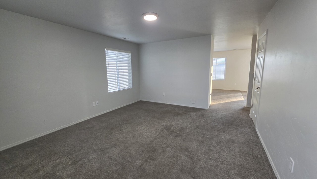 16306 Kelso Way - Photo 4 of 22