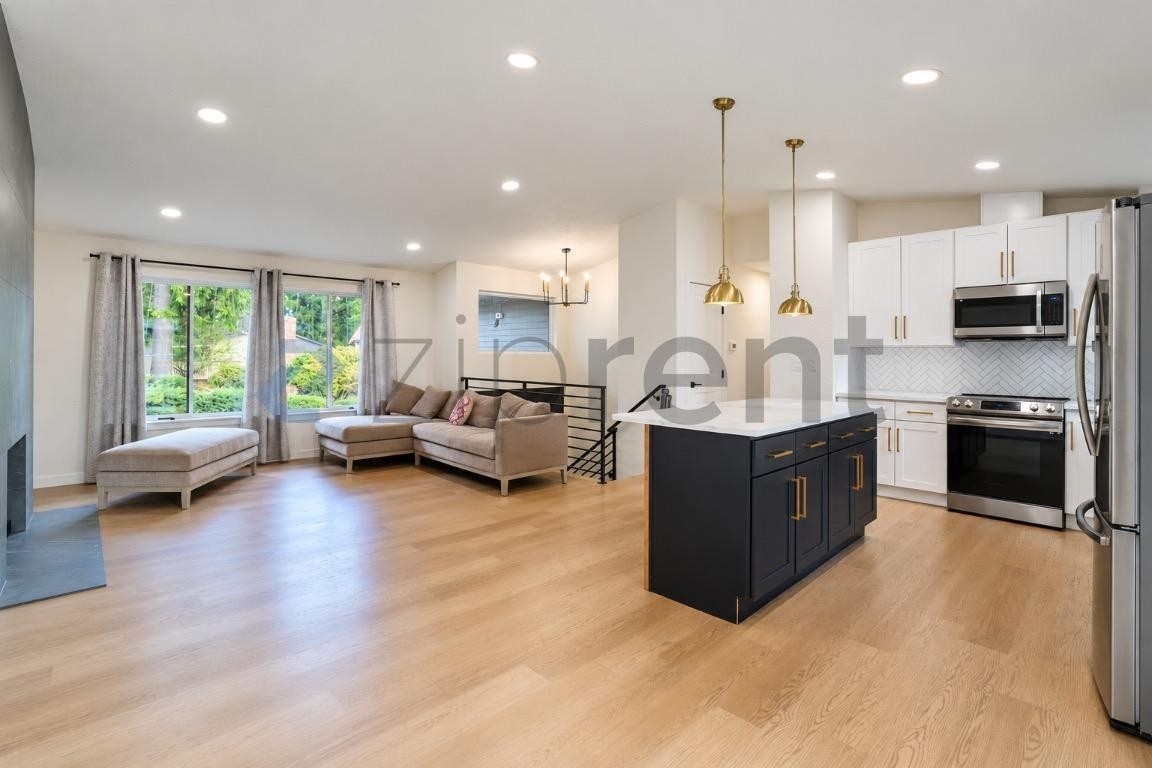 3214 152nd St Sw - Photo 2 of 23
