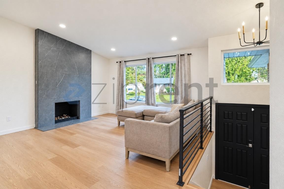 3214 152nd St Sw - Photo 4 of 23