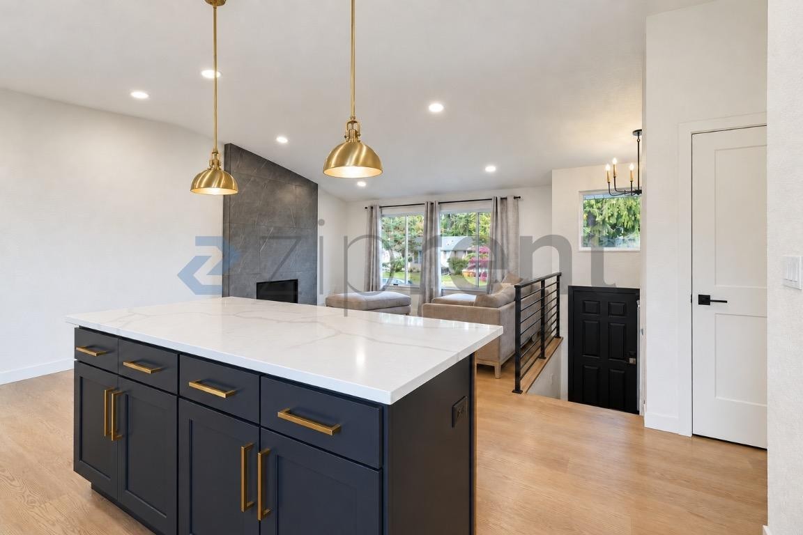 3214 152nd St Sw - Photo 5 of 23