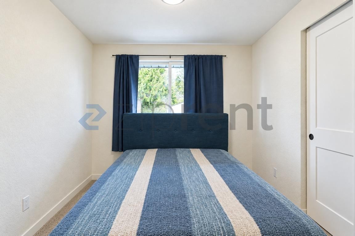 3214 152nd St Sw - Photo 7 of 23