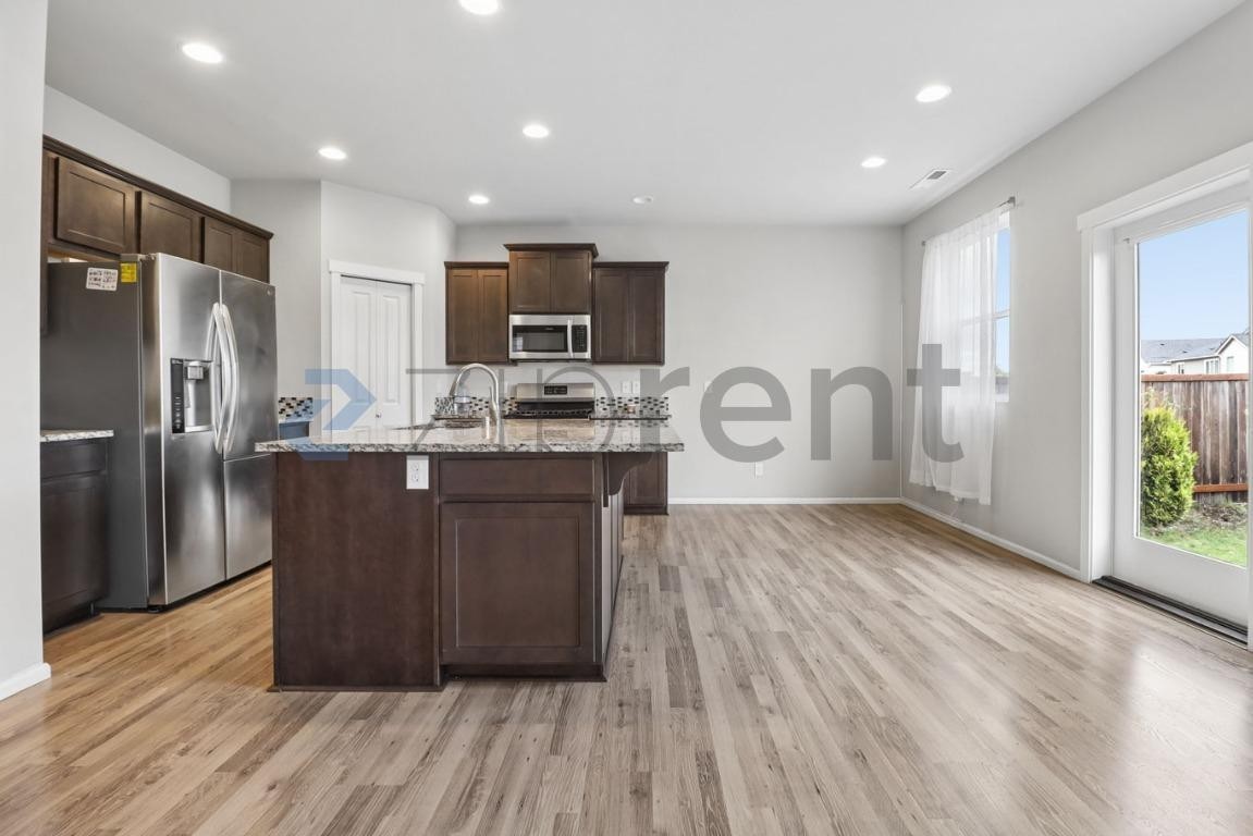 18802 106th Avenue Ct E #18802 - Photo 6 of 27