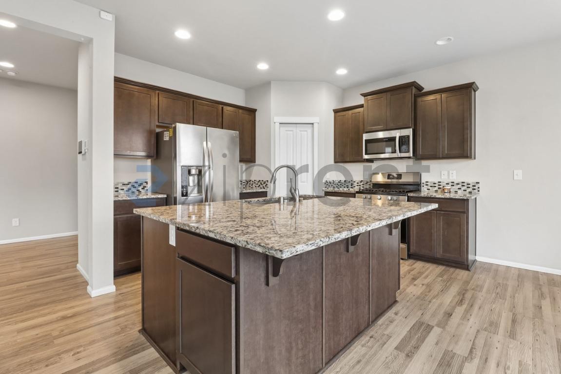 18802 106th Avenue Ct E #18802 - Photo 7 of 27