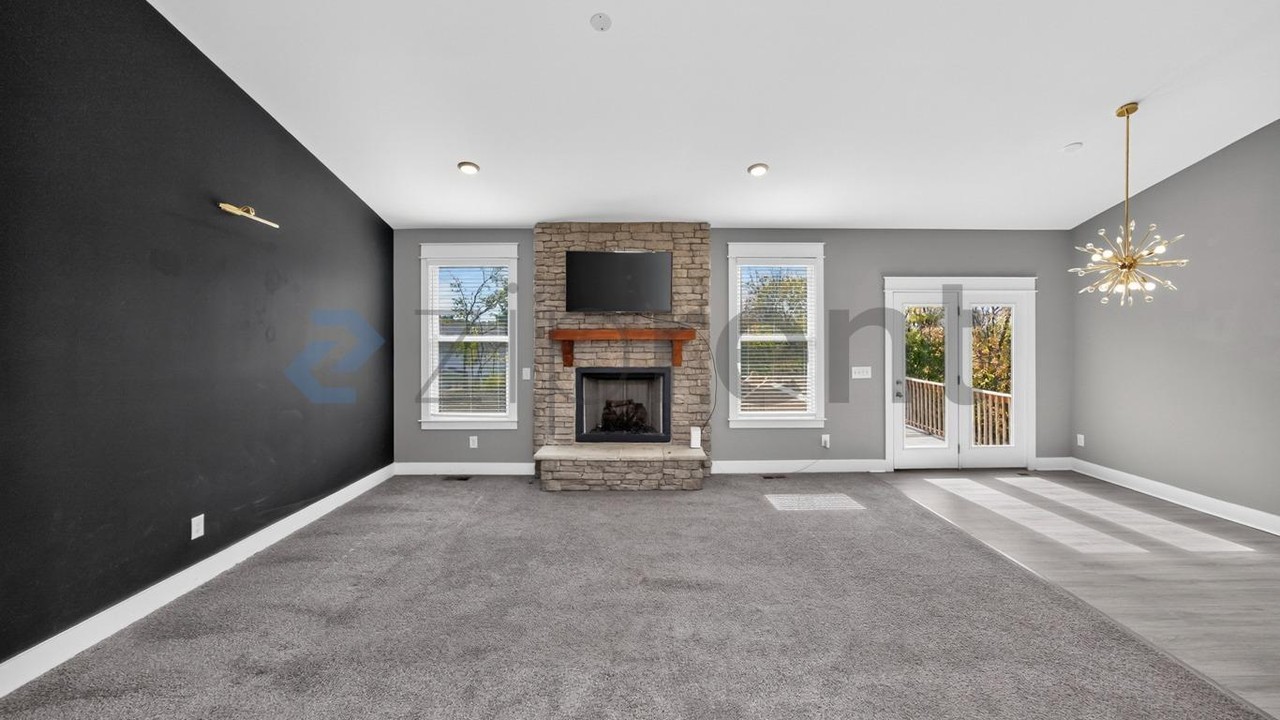 314 Van Conder Pl - Photo 5 of 48
