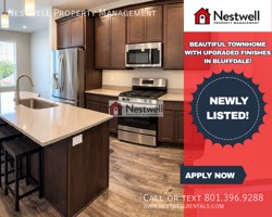 featured image of 1040 W Painted Horse Ln