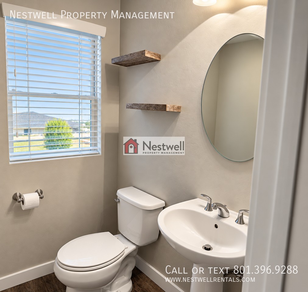 1040 W Painted Horse Ln - Photo 7 of 21