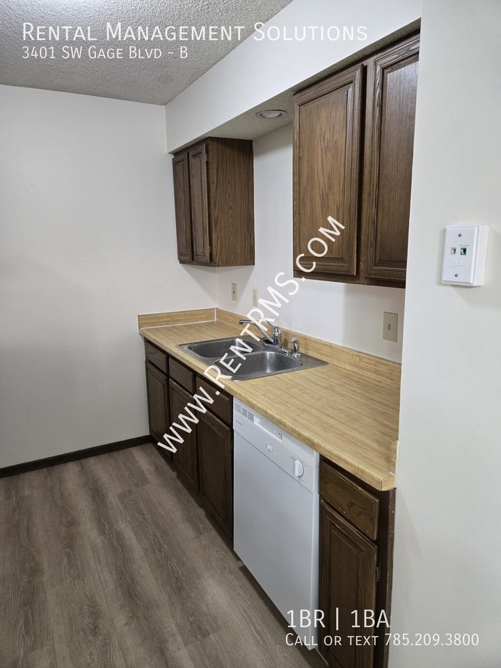 3401 Sw Gage Blvd #B - Photo 6 of 13