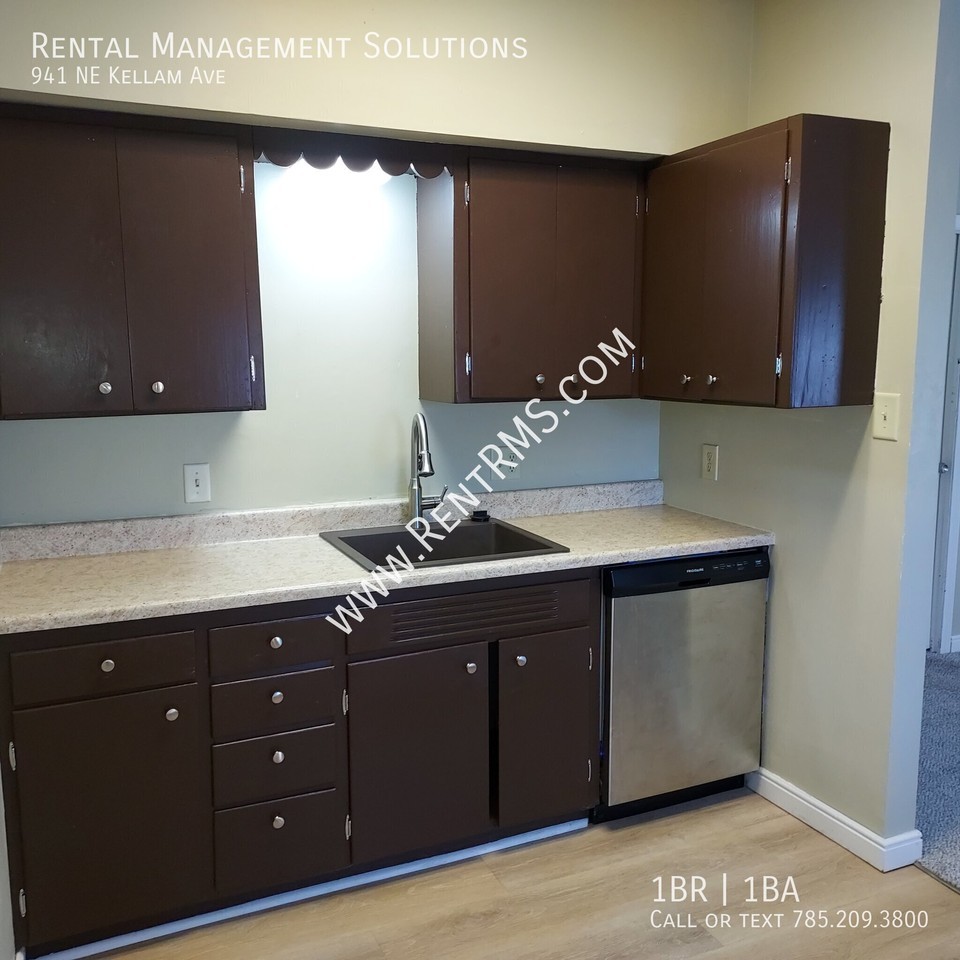 941 Ne Kellam Ave - Photo 7 of 16