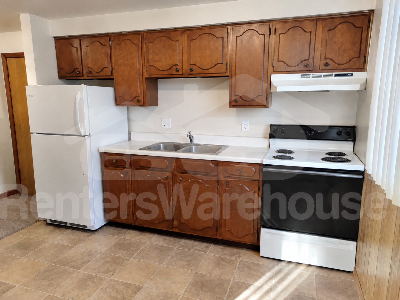 751 5th St #3 - Photo 3 of 15