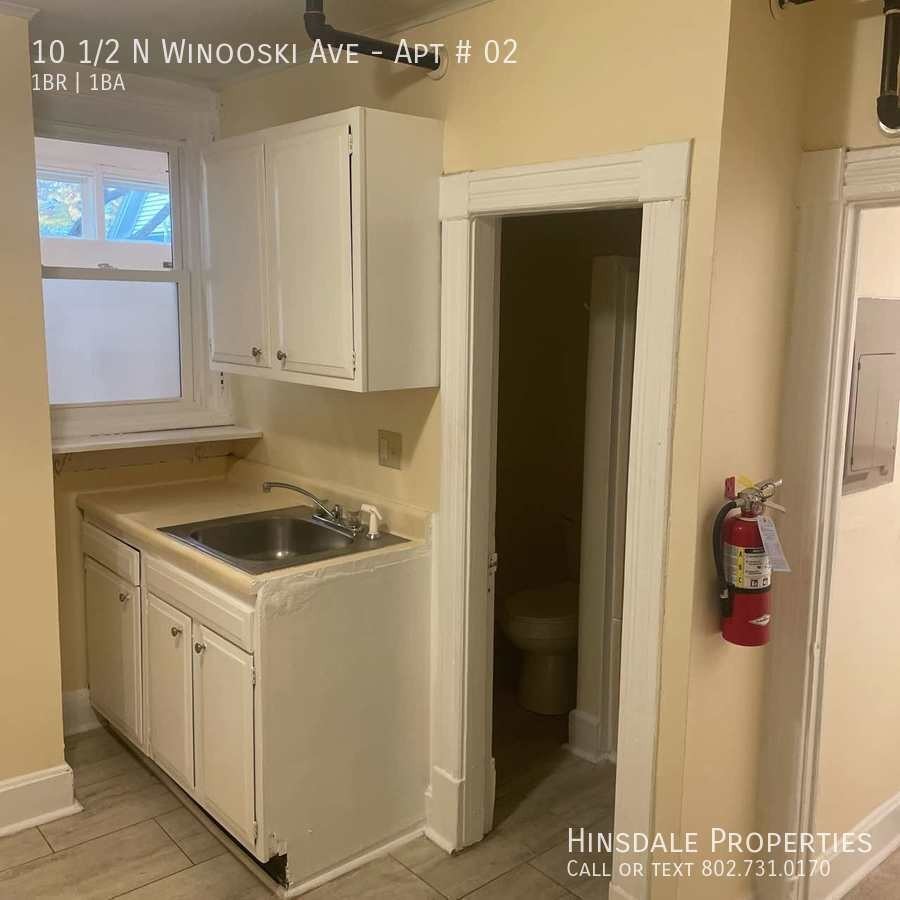 10 1/2 N Winooski Ave #02 - Photo 2 of 7