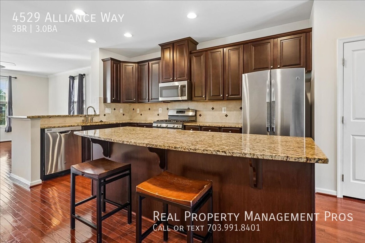 4529 Alliance Way - Photo 2 of 33