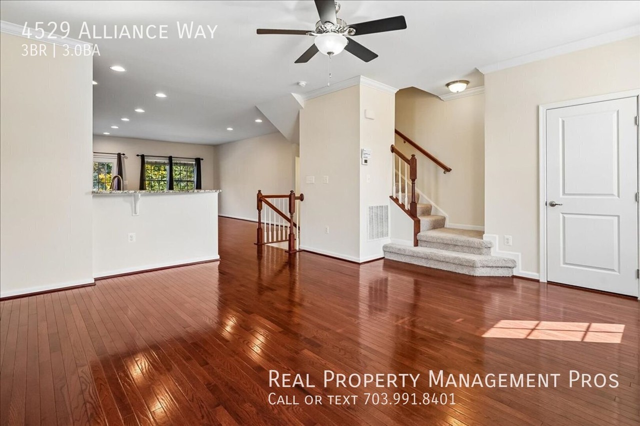 4529 Alliance Way - Photo 5 of 33