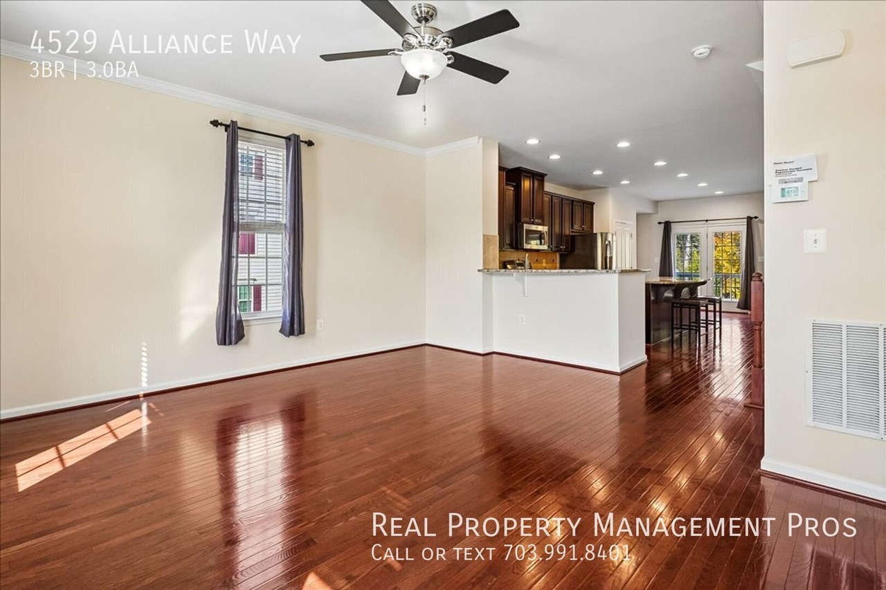 4529 Alliance Way - Photo 6 of 33