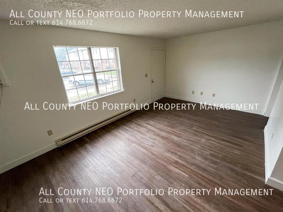 935 S Court St #35 - Photo 3 of 16