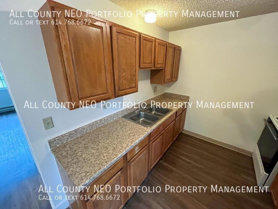 935 S Court St #35 - Photo 6 of 16