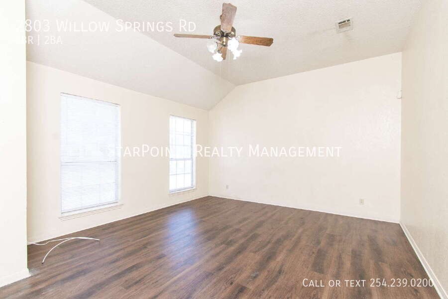 2803 Willow Springs Rd - Photo 3 of 19