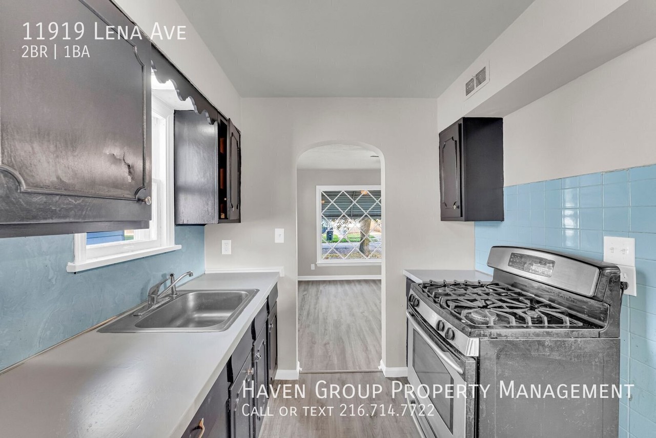 11919 Lena Ave - Photo 6 of 18