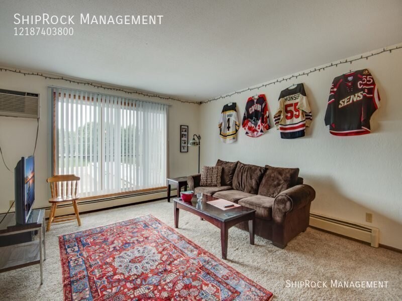 320 2nd Ave S #104 - Photo 5 of 23