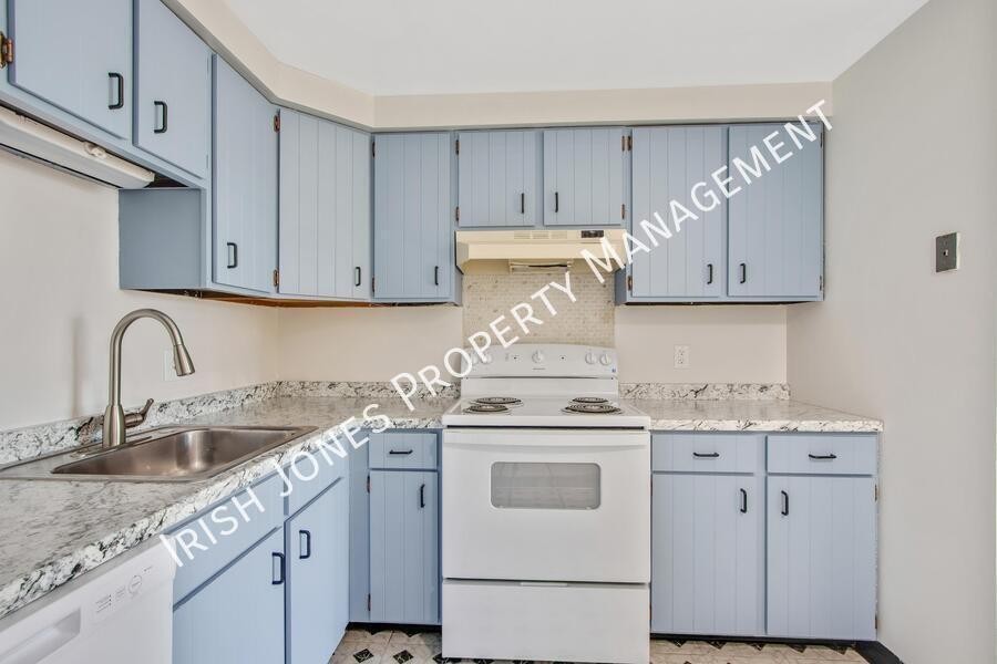 119 72nd St #6 - Photo 4 of 16
