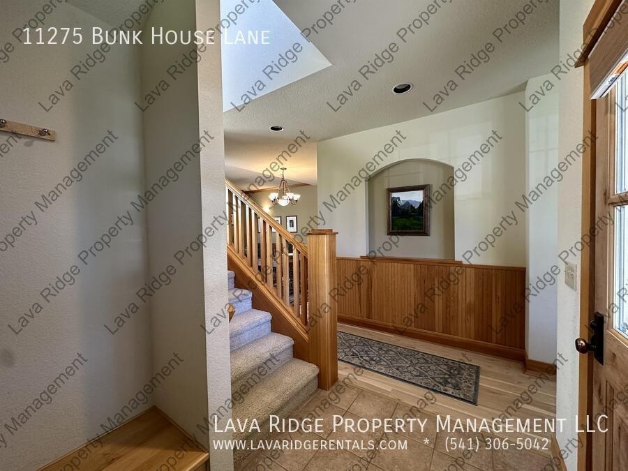 11275 Bunk House Ln - Photo 5 of 49