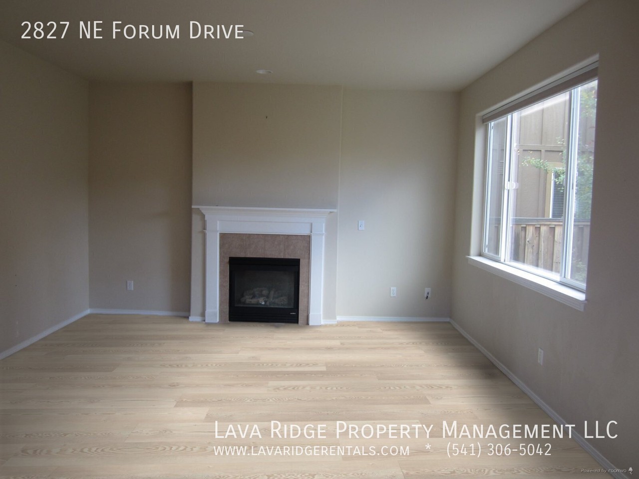 2827 Ne Forum Dr - Photo 2 of 7