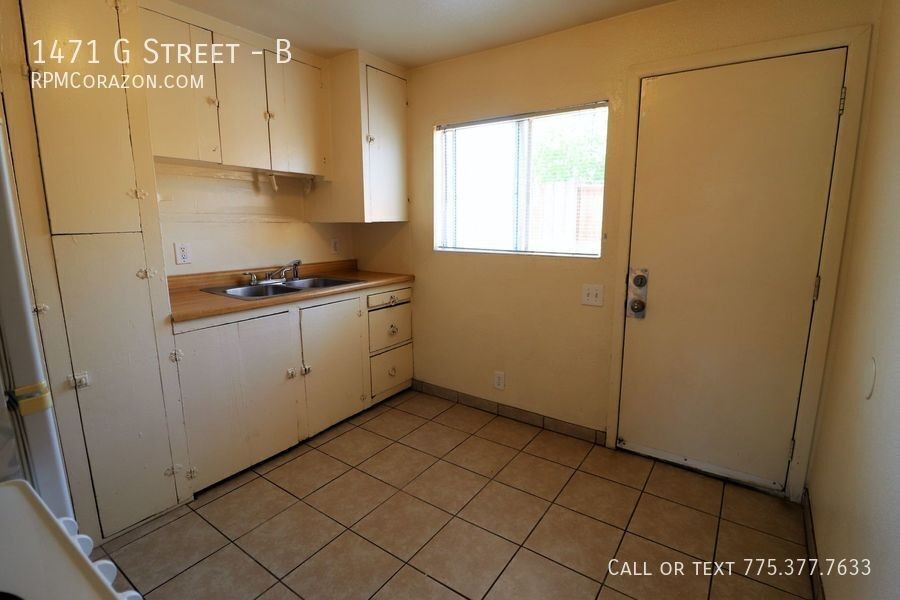 1471 G St #B - Photo 4 of 10