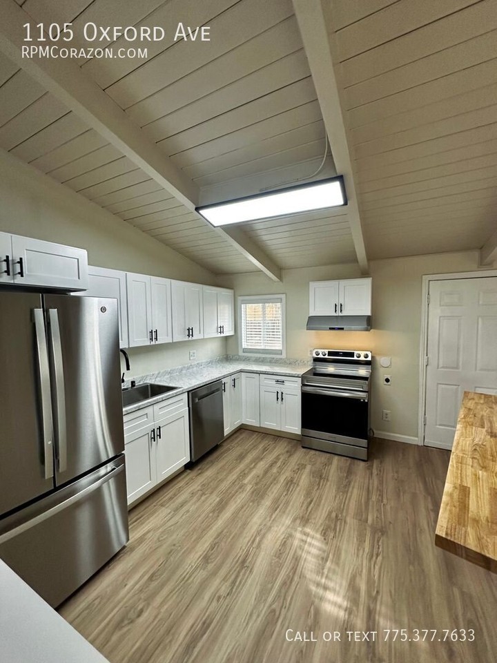 1105 Oxford Ave - Photo 6 of 22