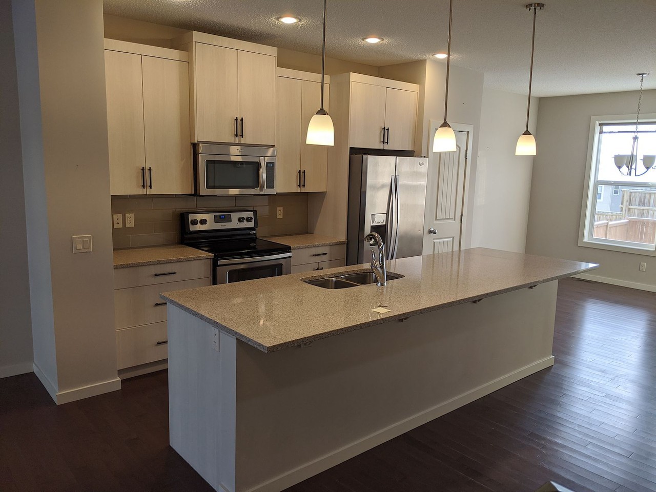 166 Heritage Dr - Photo 2 of 11