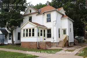 featured image of 221 Gold Ave Nw