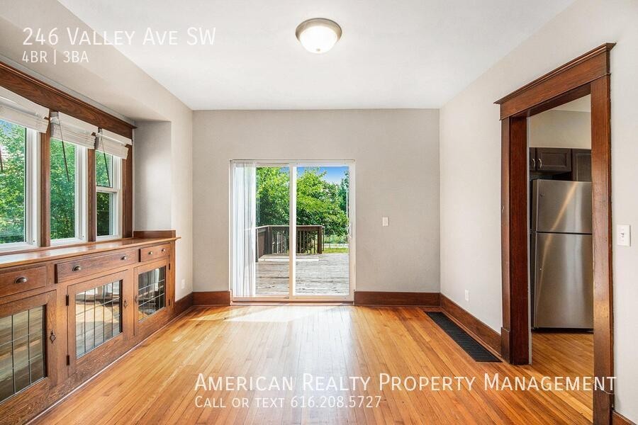 246 Valley Ave Sw - Photo 6 of 19
