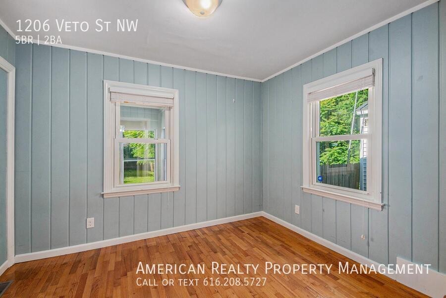 1206 Veto St Nw - Photo 7 of 19