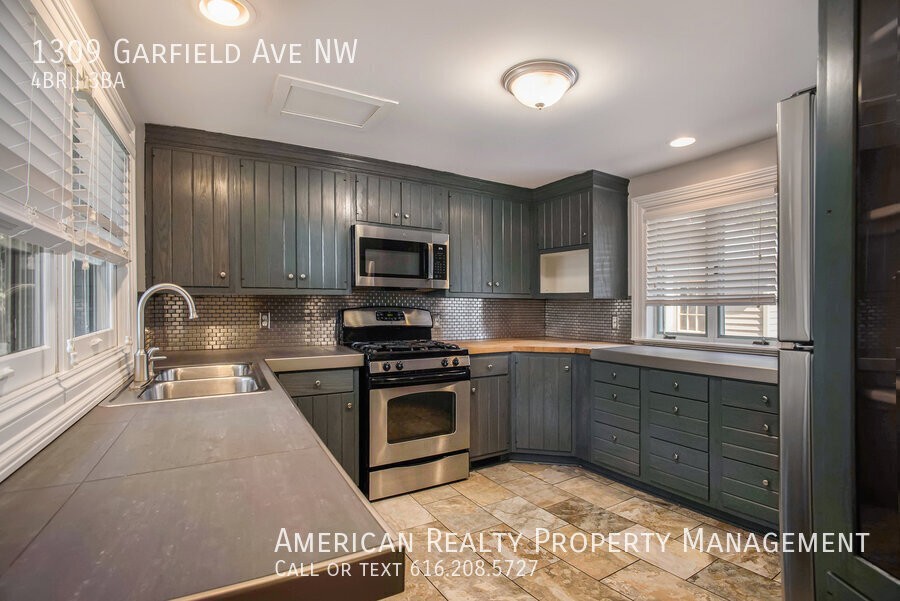 1309 Garfield Ave Nw - Photo 4 of 19