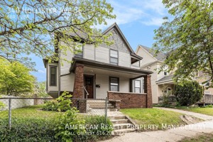featured image of 340 Hollister Ave Se