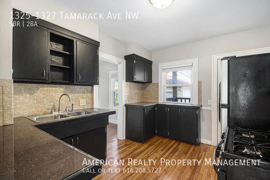 1325 Tamarack Ave Nw #1327 - Photo 4 of 20
