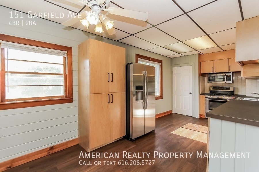 151 Garfield Ave Nw - Photo 2 of 19