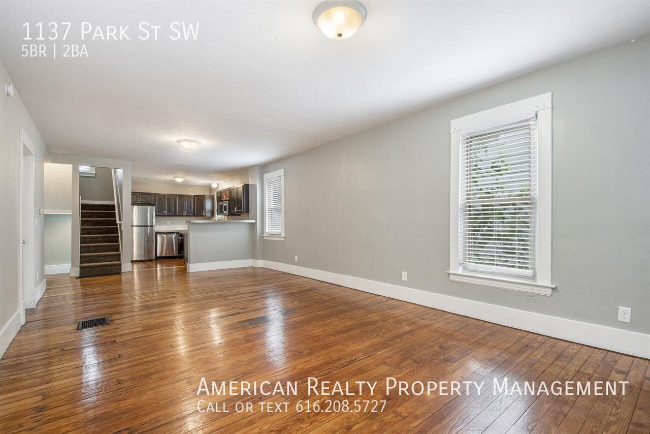 1137 Park St Sw - Photo 6 of 21