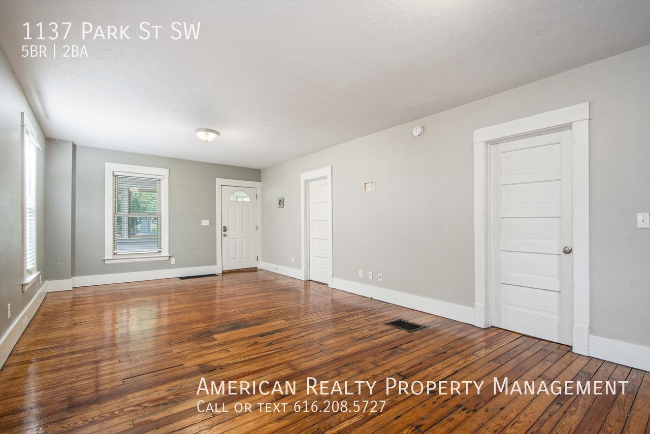1137 Park St Sw - Photo 7 of 21