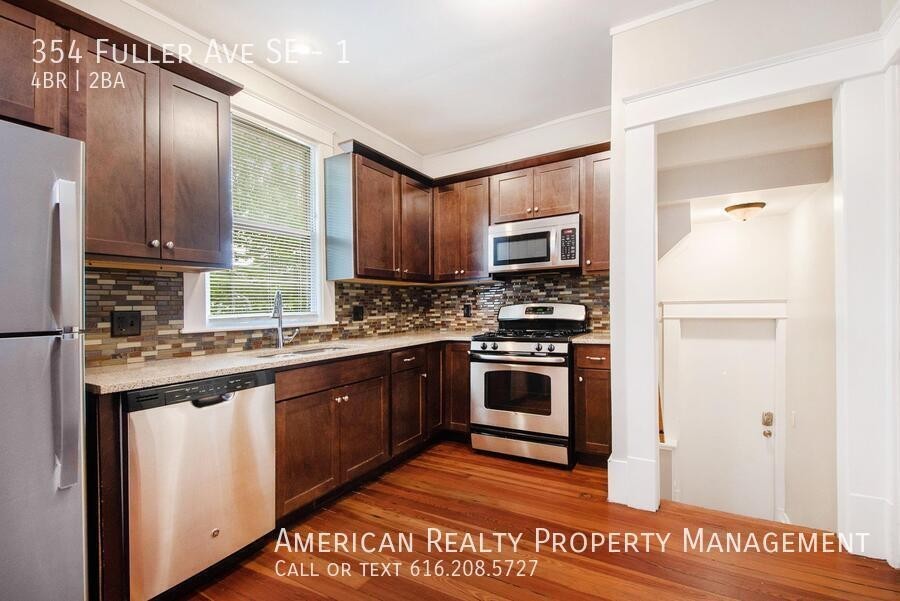 354 Fuller Ave Se #1 - Photo 4 of 18