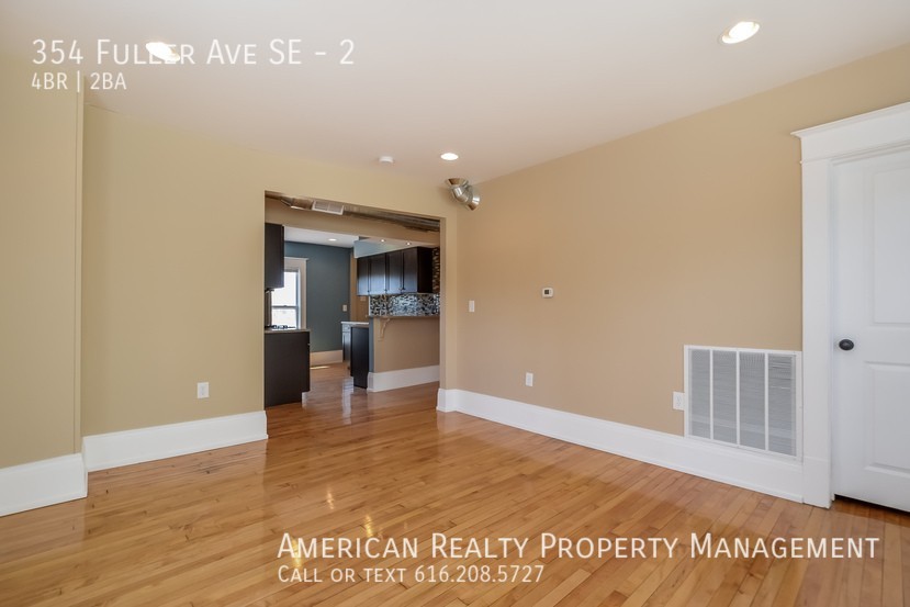 354 Fuller Ave Se #2 - Photo 6 of 19