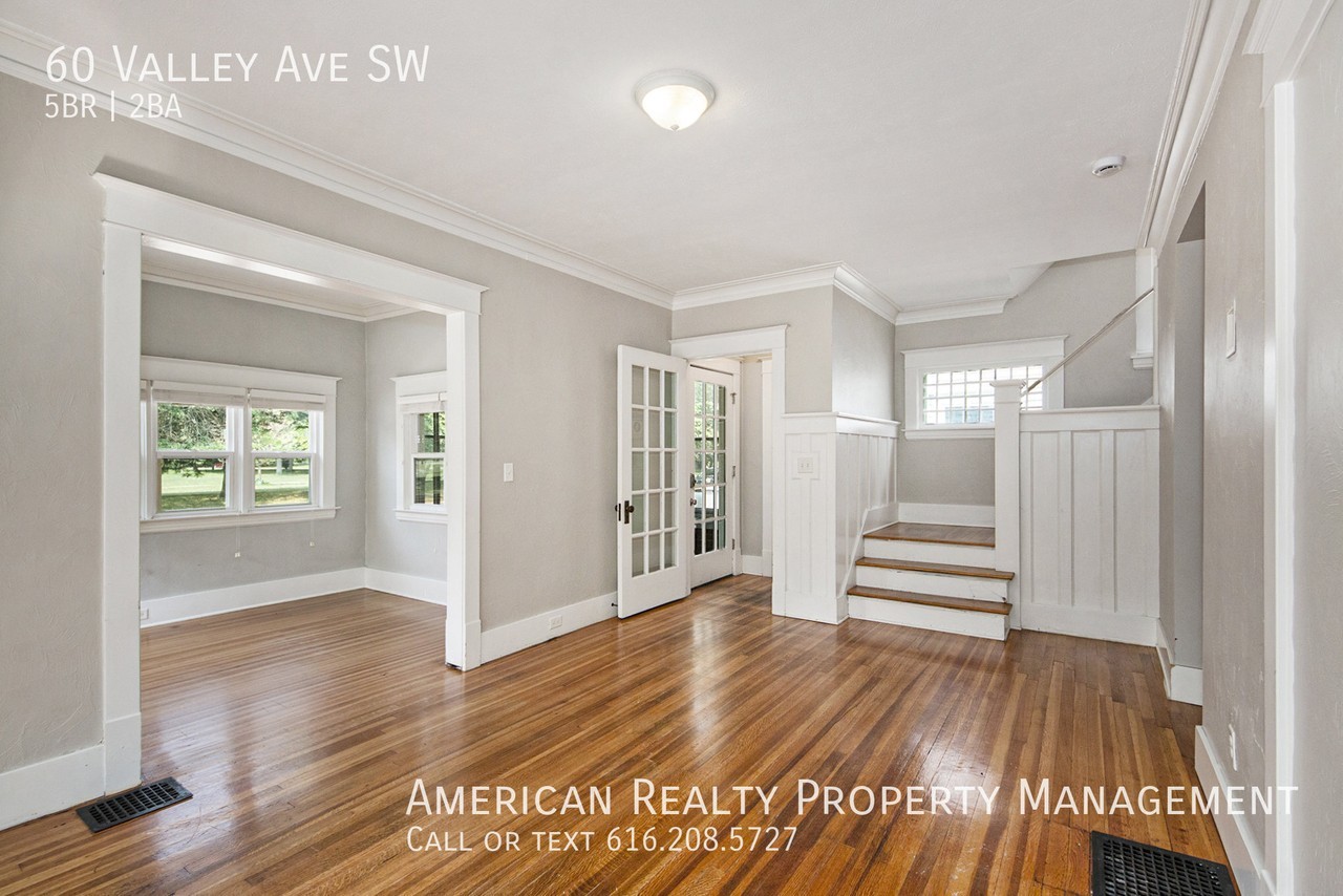 60 Valley Ave Sw - Photo 2 of 19